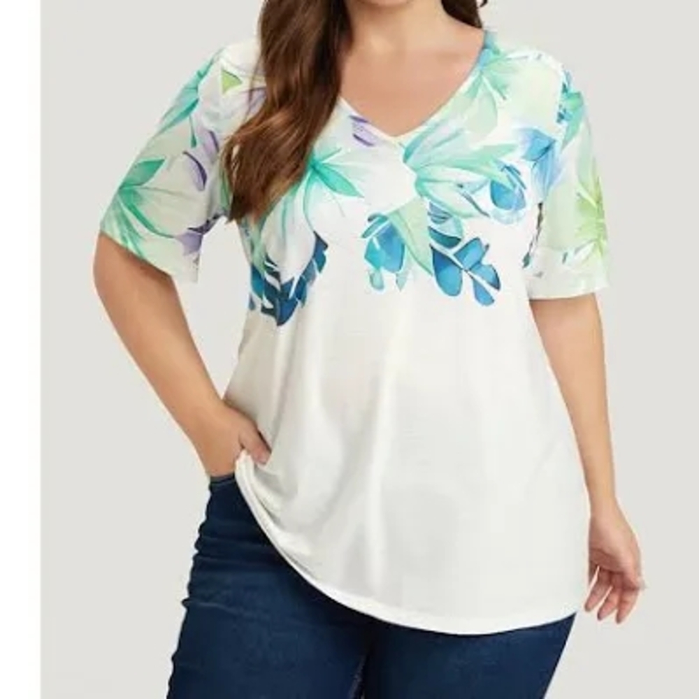 Bloomchic Floral V-Neck Soft Tee 2x